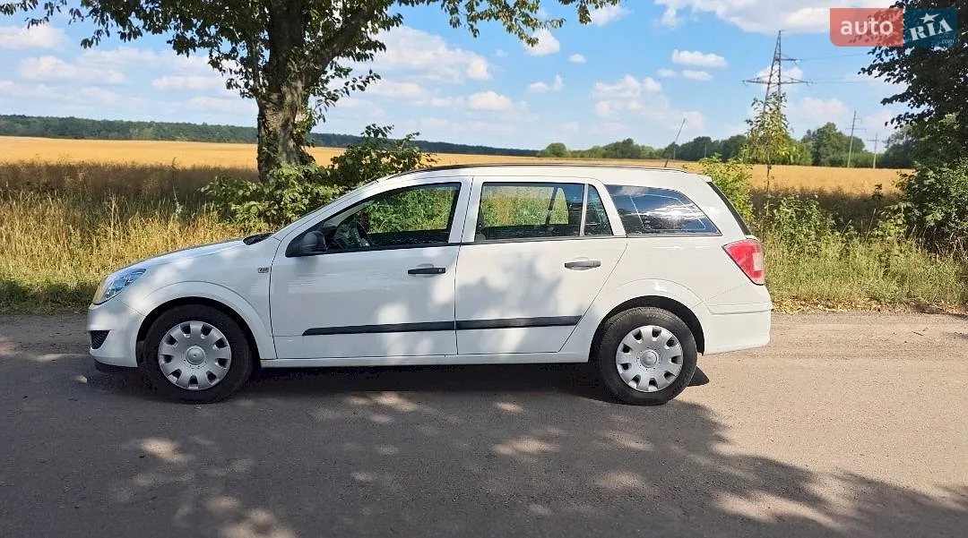 2010 Opel Astra - мініатюра 12