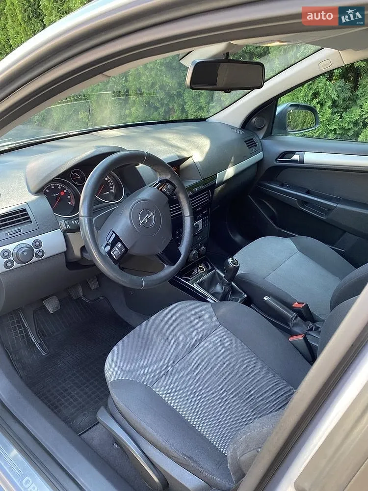 2010 Opel Astra - мініатюра 4