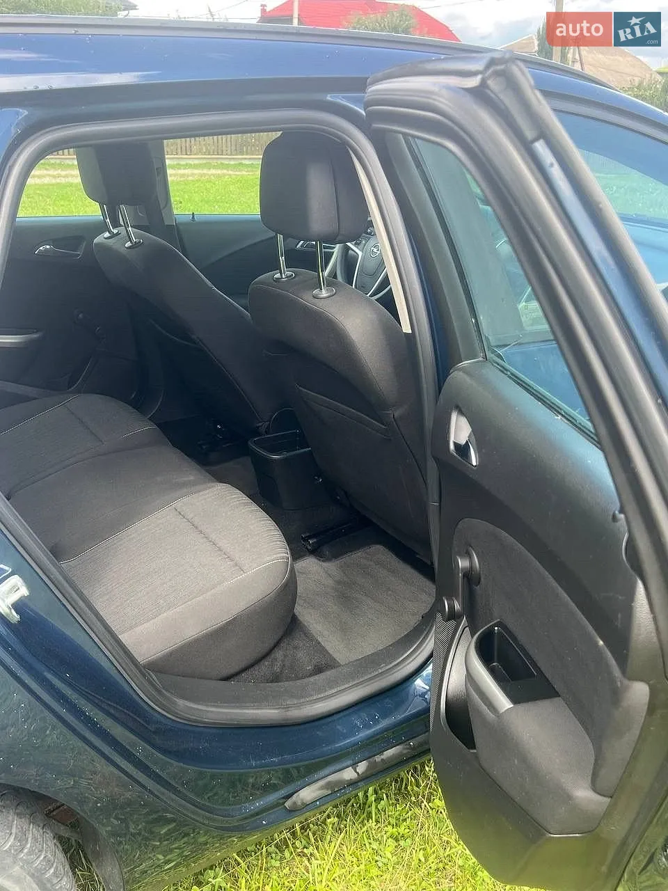 2011 Opel Astra - мініатюра 9