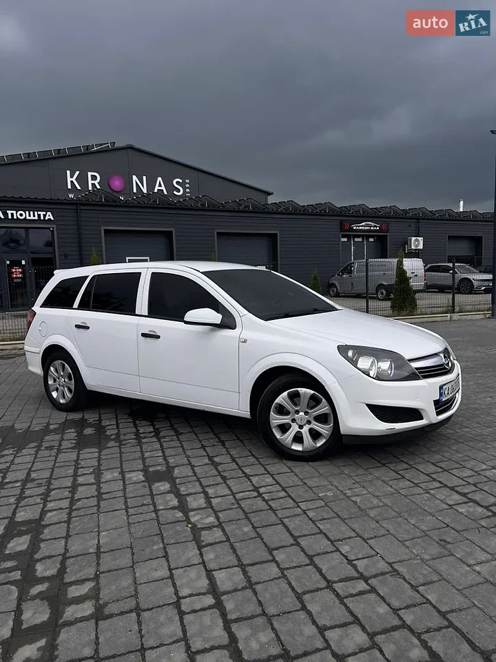 2011 Opel Astra - мініатюра 26