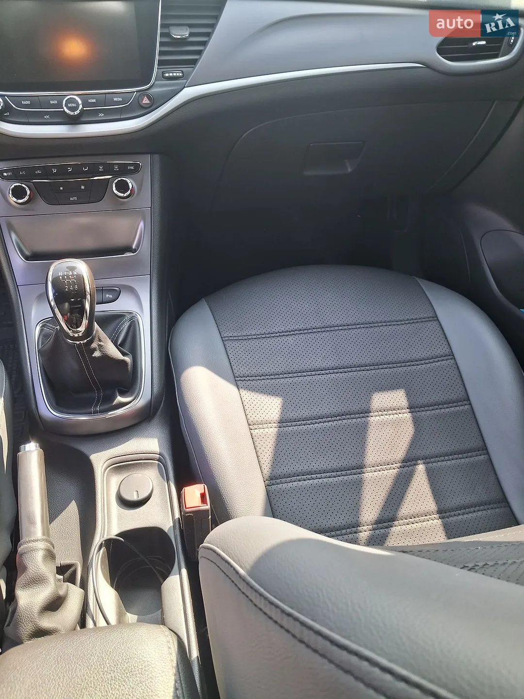 2017 Opel Astra - мініатюра 16