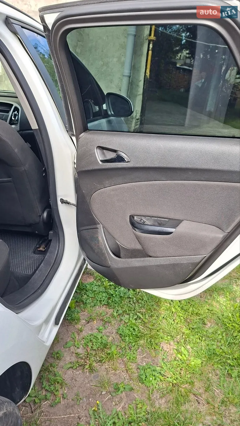 2012 Opel Astra - мініатюра 22