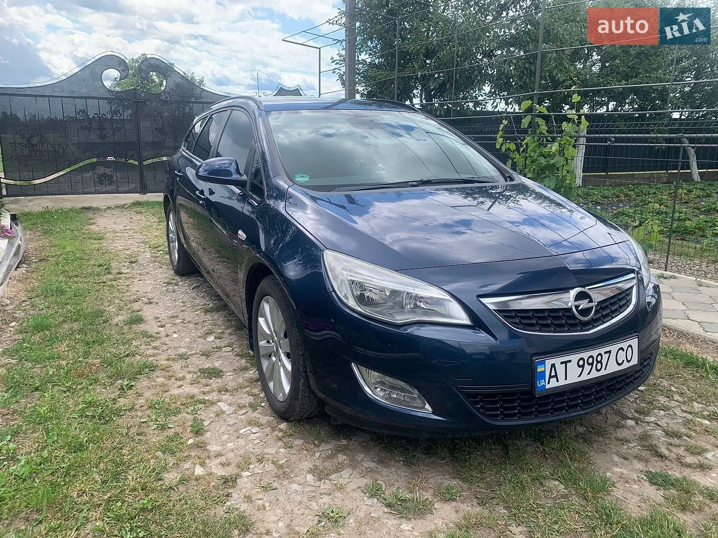2011 Opel Astra - мініатюра 2