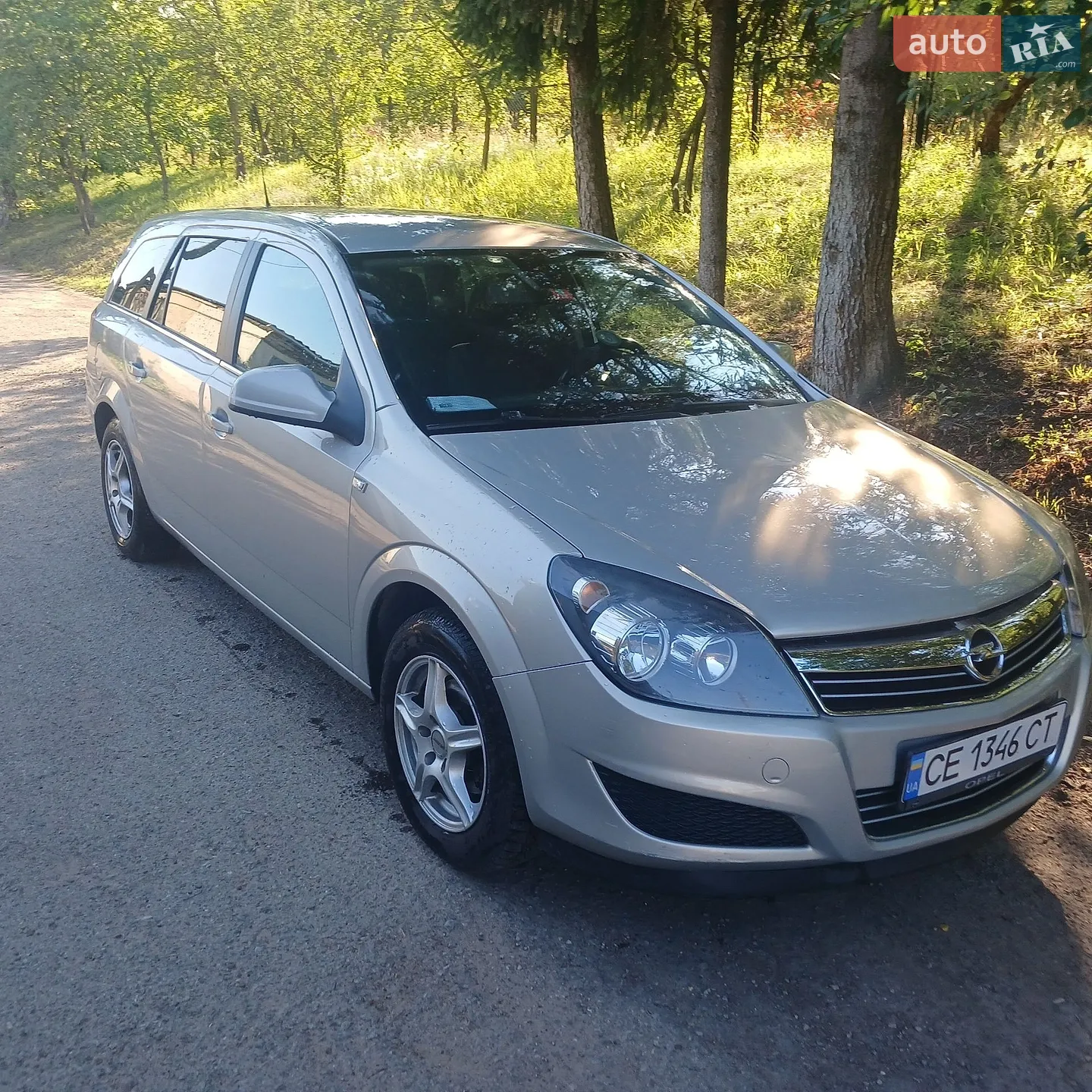 2010 Opel Astra - мініатюра 2