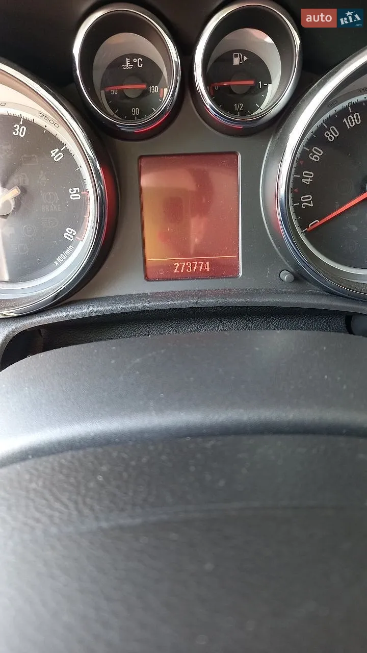 2011 Opel Astra - мініатюра 2