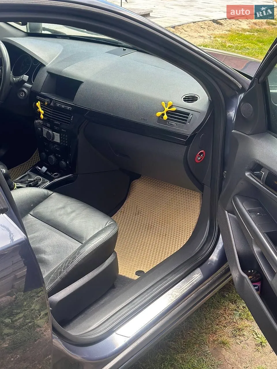 2010 Opel Astra - мініатюра 5