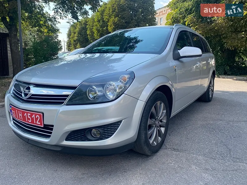 Opel Astra 2010