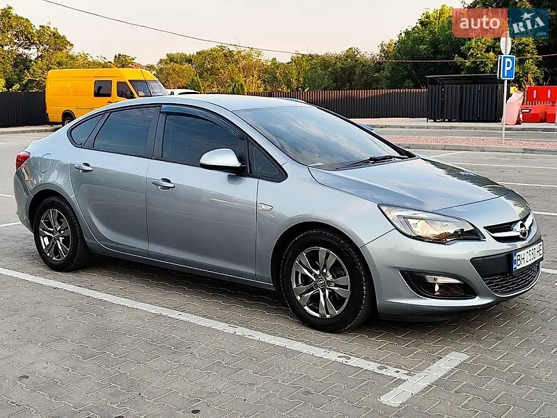 Opel Astra 2015