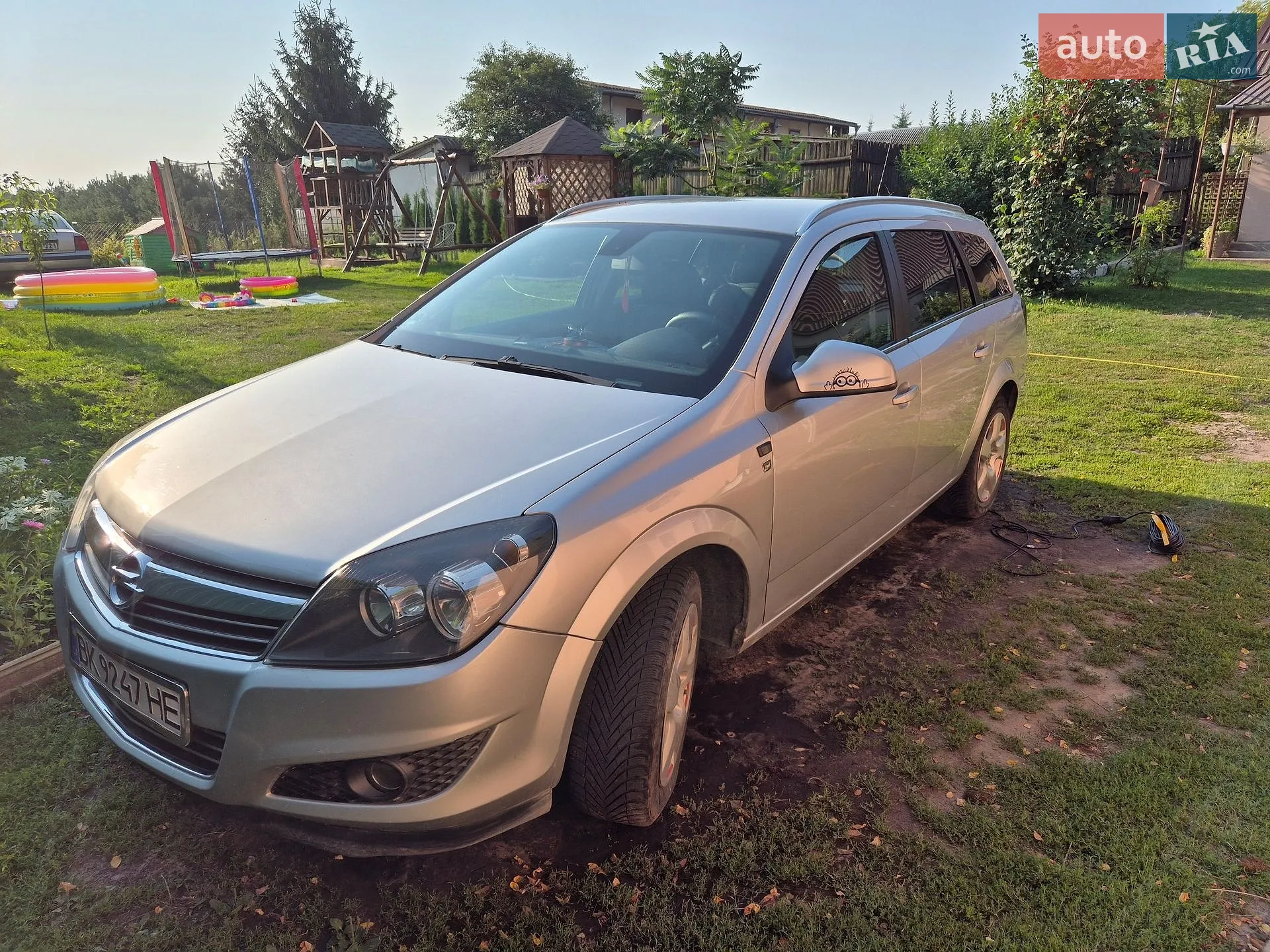 2010 Opel Astra - мініатюра 2
