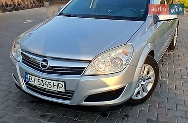 Універсал Opel Astra 2009 в Світловодську