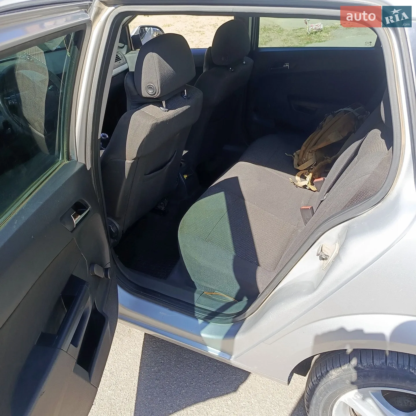 2010 Opel Astra - мініатюра 12