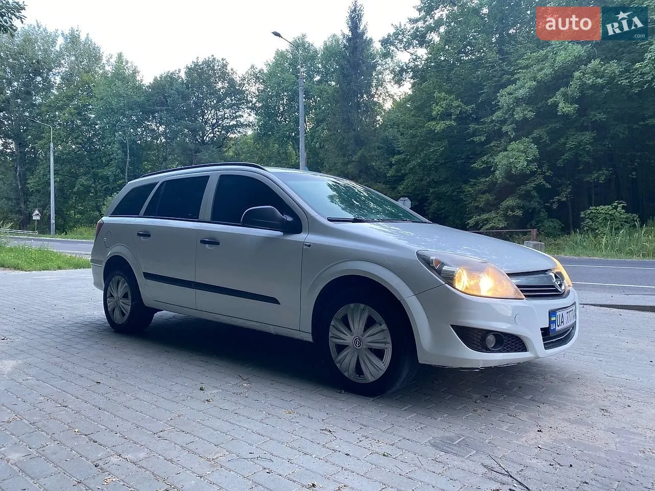 2011 Opel Astra - мініатюра 2