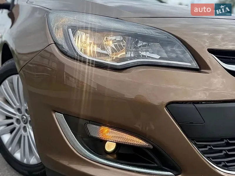 Opel Astra 2015