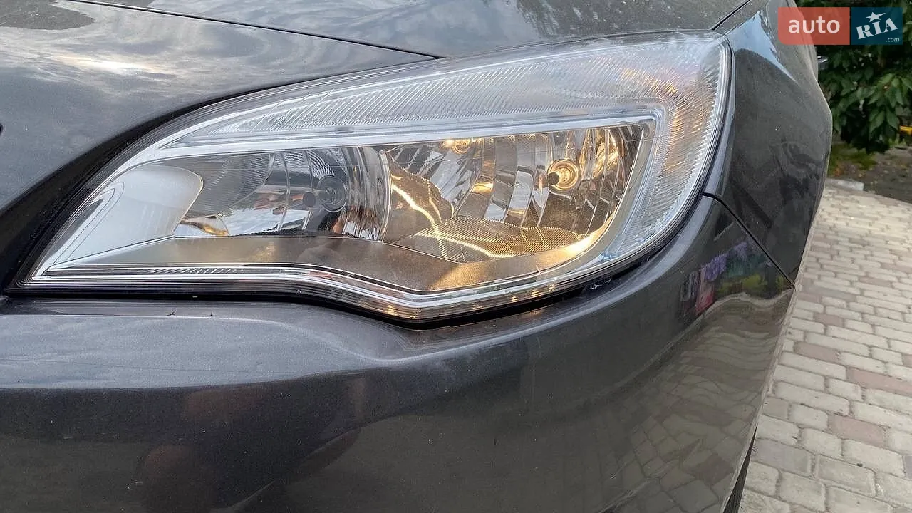 2011 Opel Astra - мініатюра 26