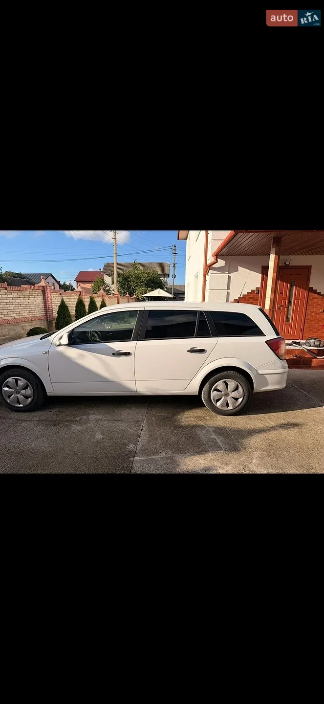 2010 Opel Astra - мініатюра 4