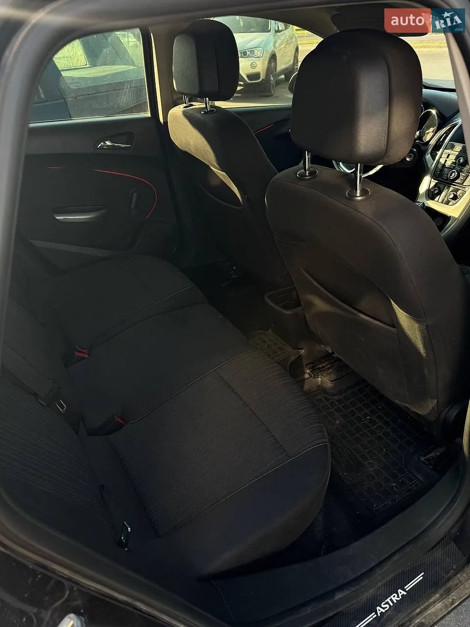 2011 Opel Astra - мініатюра 12