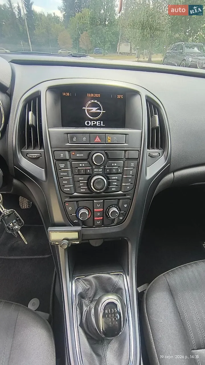 2012 Opel Astra - мініатюра 14