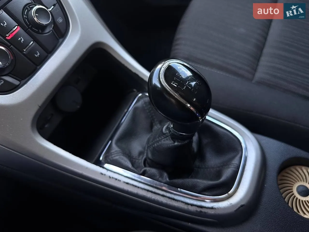 2012 Opel Astra - мініатюра 26
