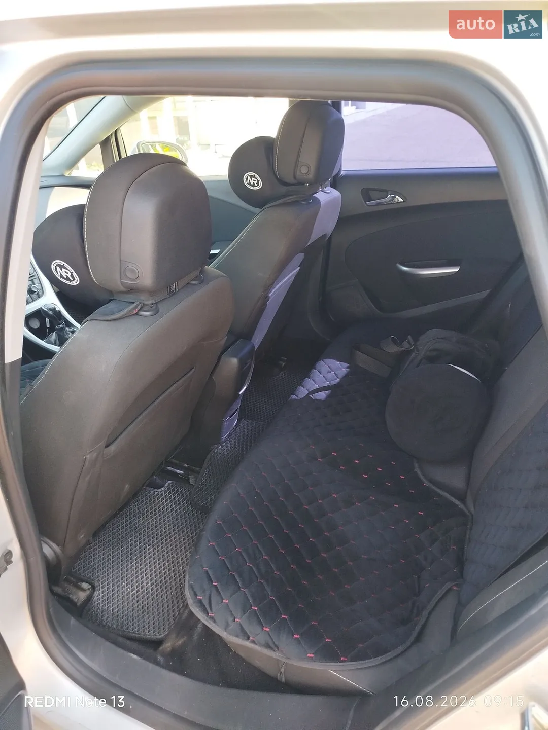 2011 Opel Astra - мініатюра 8