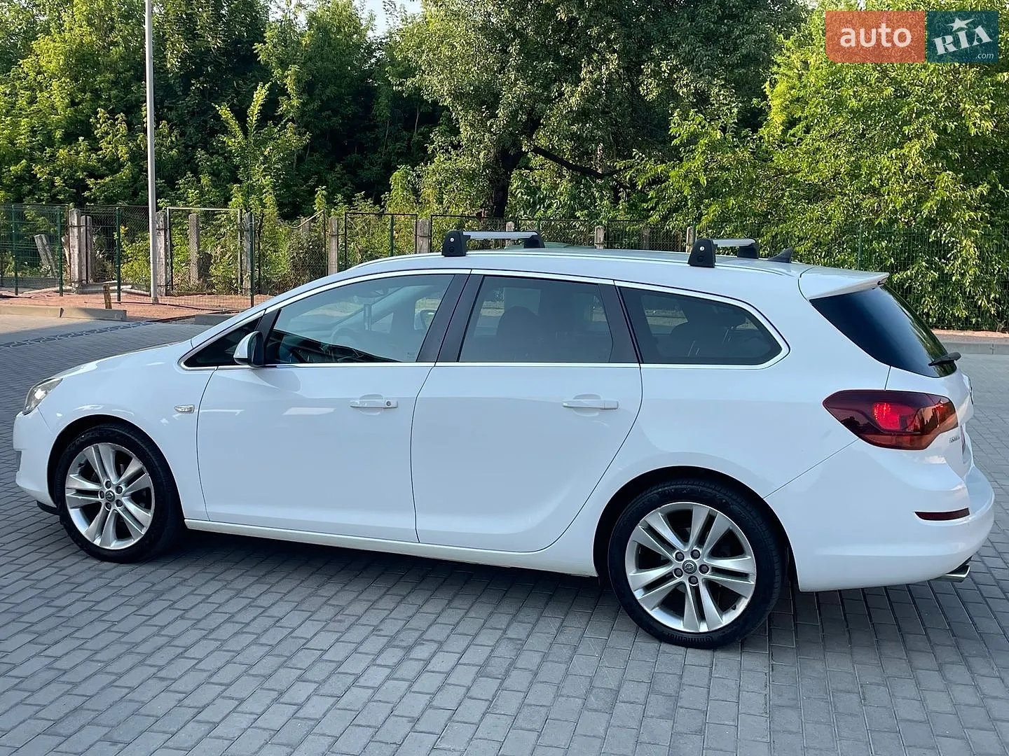 2011 Opel Astra - мініатюра 27