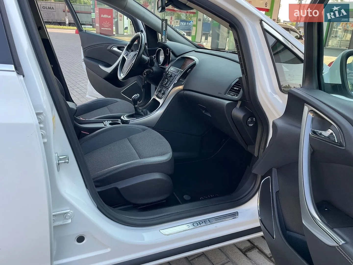 2011 Opel Astra - мініатюра 30