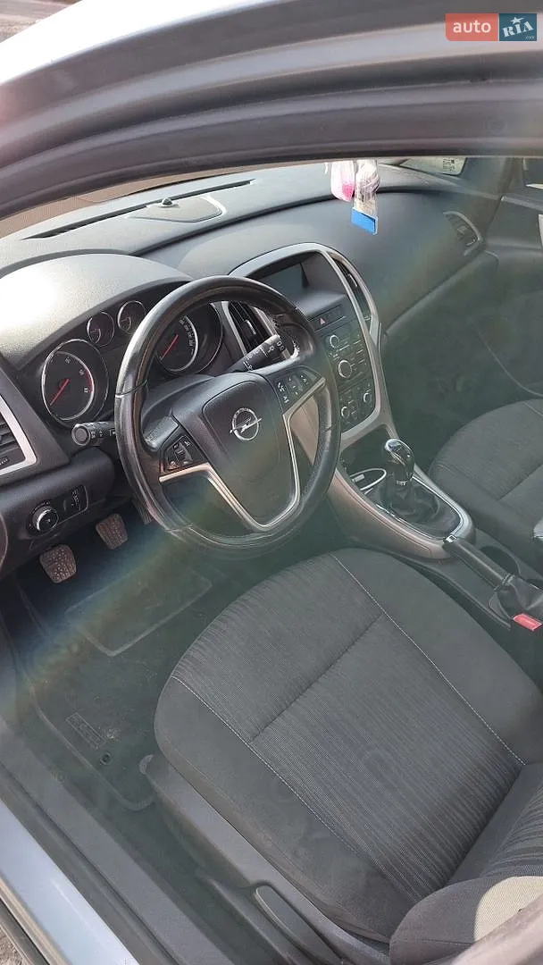 2011 Opel Astra - мініатюра 44