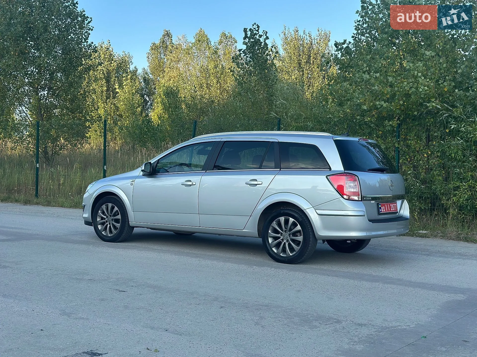 2010 Opel Astra - мініатюра 11
