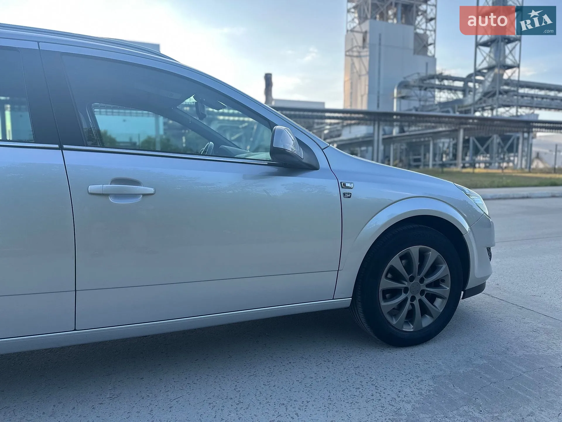 2010 Opel Astra - мініатюра 18