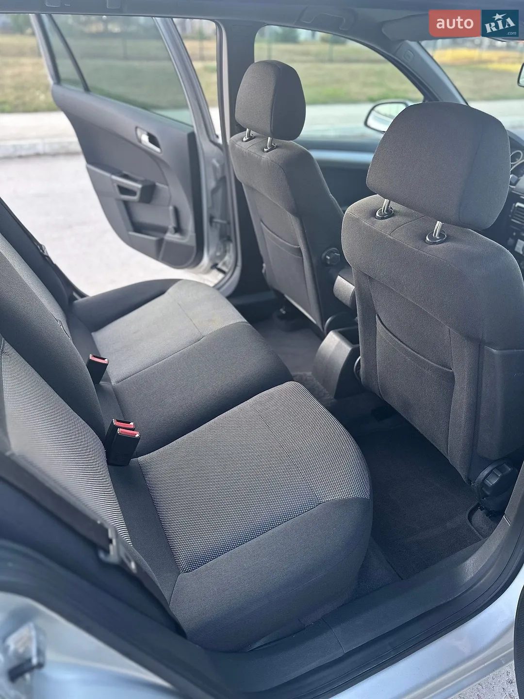 2010 Opel Astra - мініатюра 47