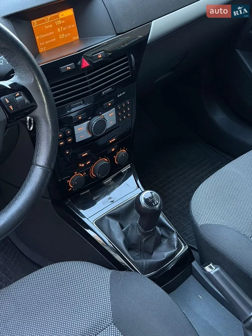 2010 Opel Astra - мініатюра 8
