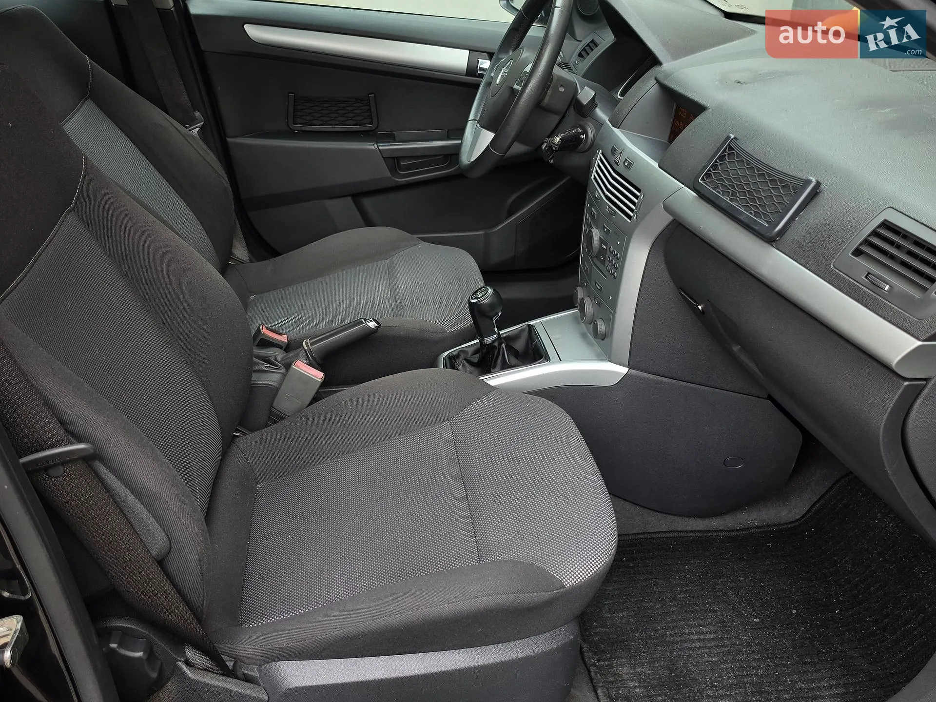 2010 Opel Astra - мініатюра 37