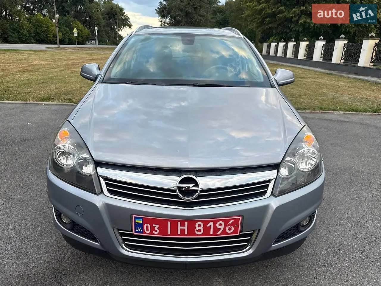 2010 Opel Astra - мініатюра 9