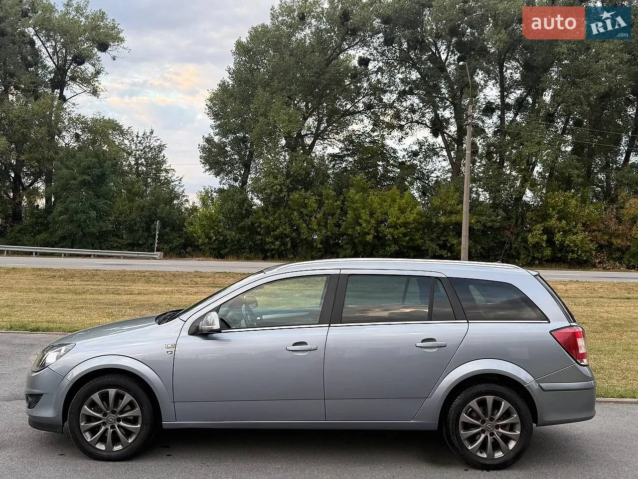 2010 Opel Astra - мініатюра 14
