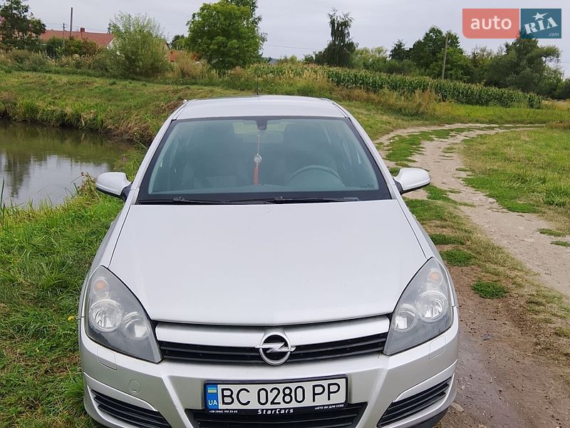 Хэтчбек Opel Astra 2005 в Винниках