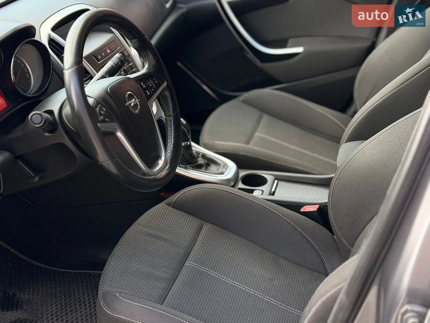 2011 Opel Astra - мініатюра 16