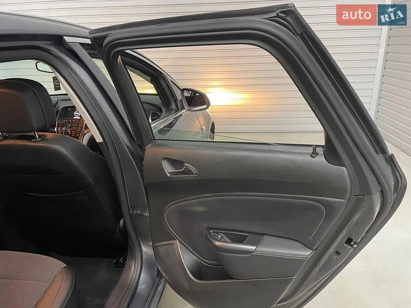 2011 Opel Astra - мініатюра 29