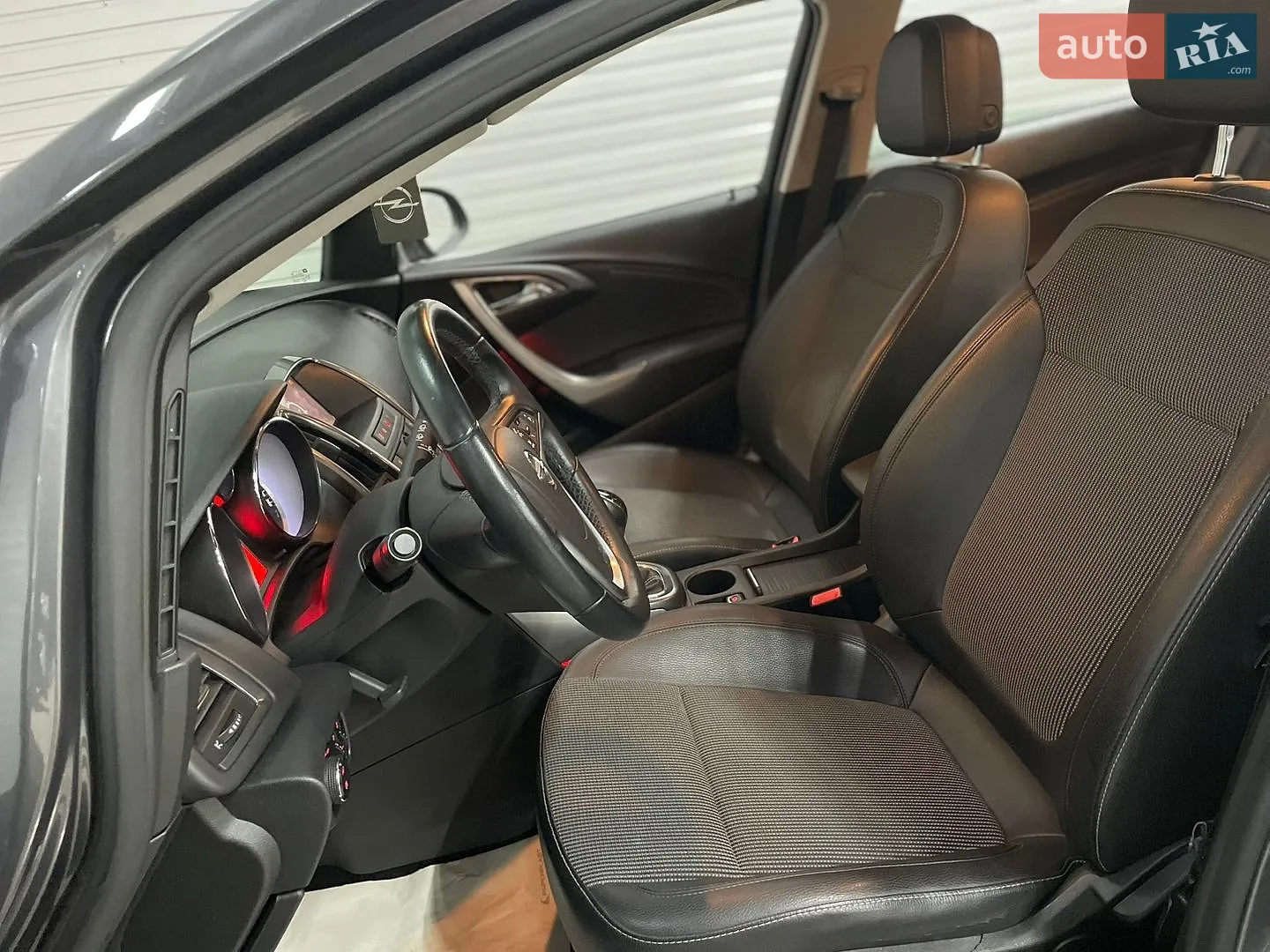 2011 Opel Astra - мініатюра 37