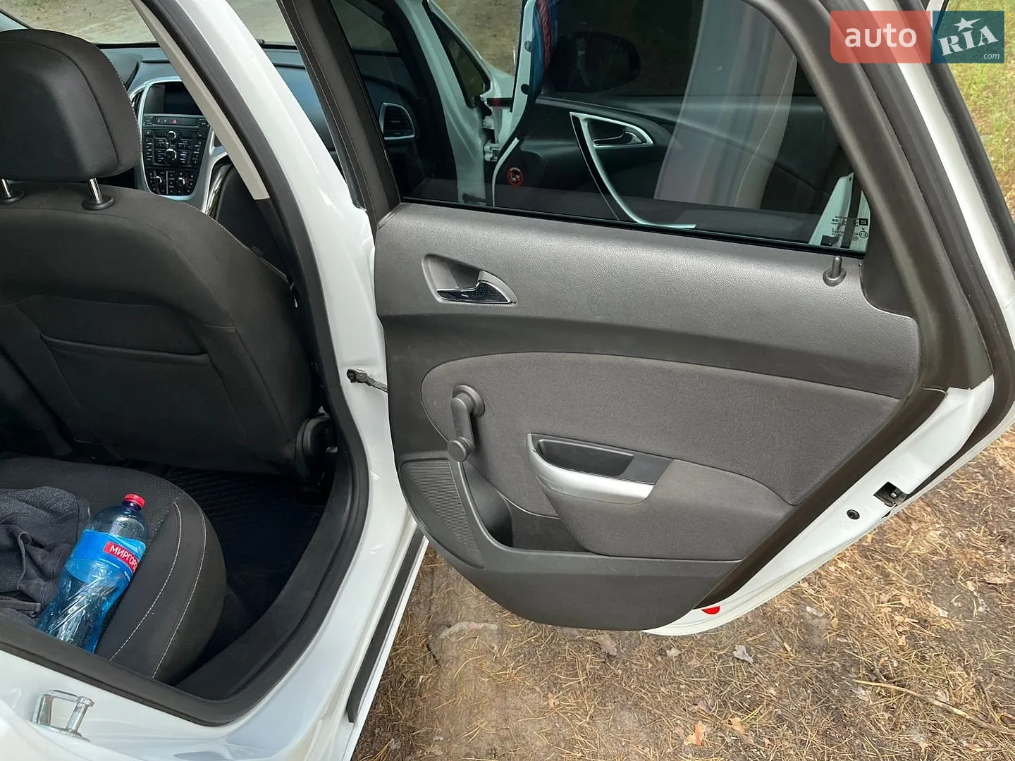 2011 Opel Astra - мініатюра 27