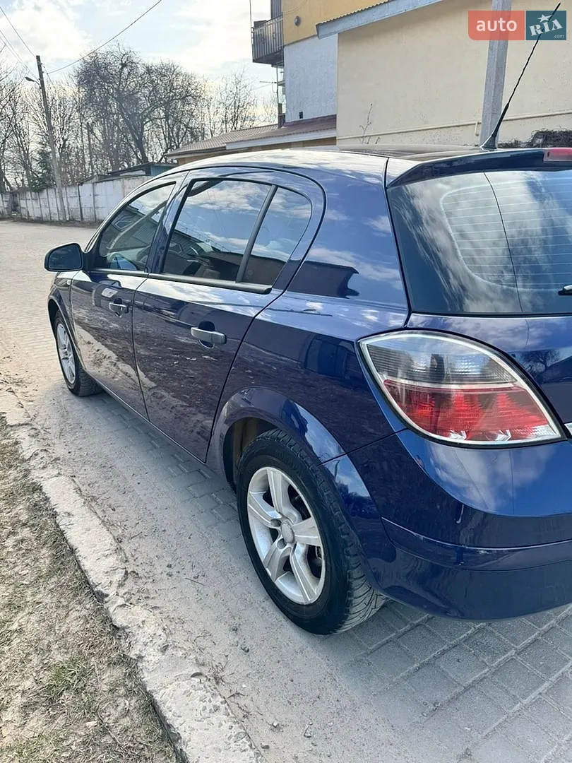 2011 Opel Astra - мініатюра 12