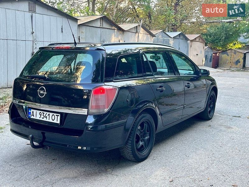 Универсал Opel Astra 2005 в Одессе