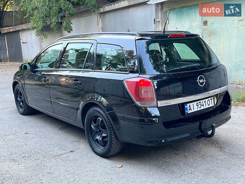 Универсал Opel Astra 2005 в Одессе