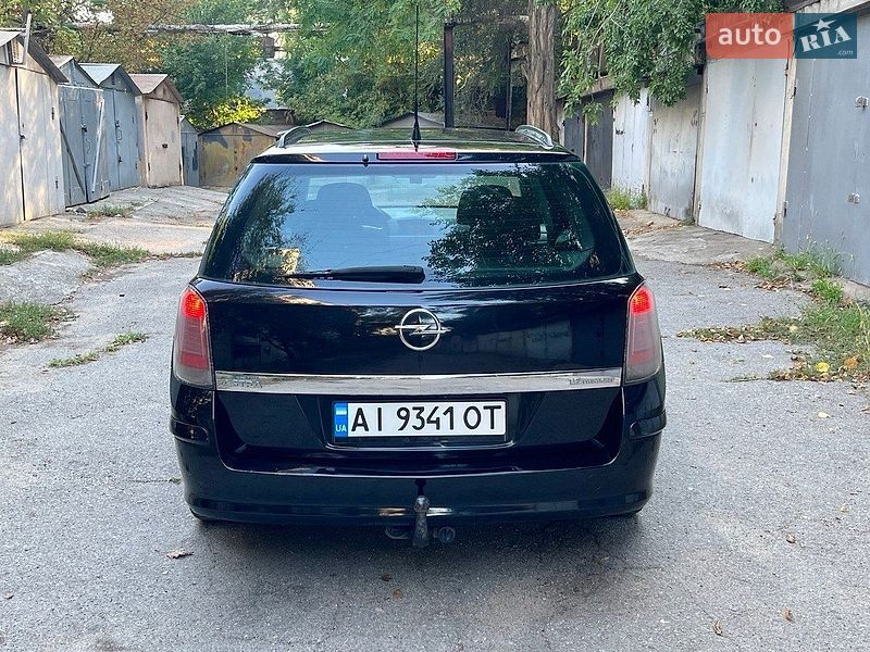 Универсал Opel Astra 2005 в Одессе