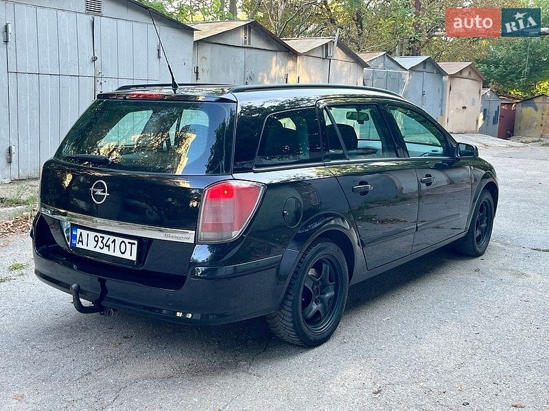 Универсал Opel Astra 2005 в Одессе