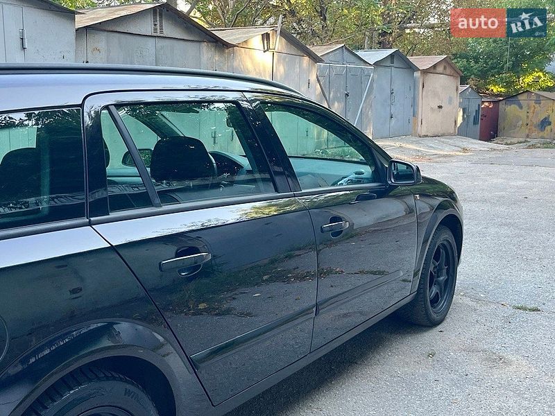 Универсал Opel Astra 2005 в Одессе