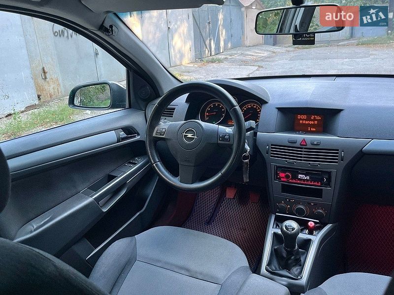 Универсал Opel Astra 2005 в Одессе