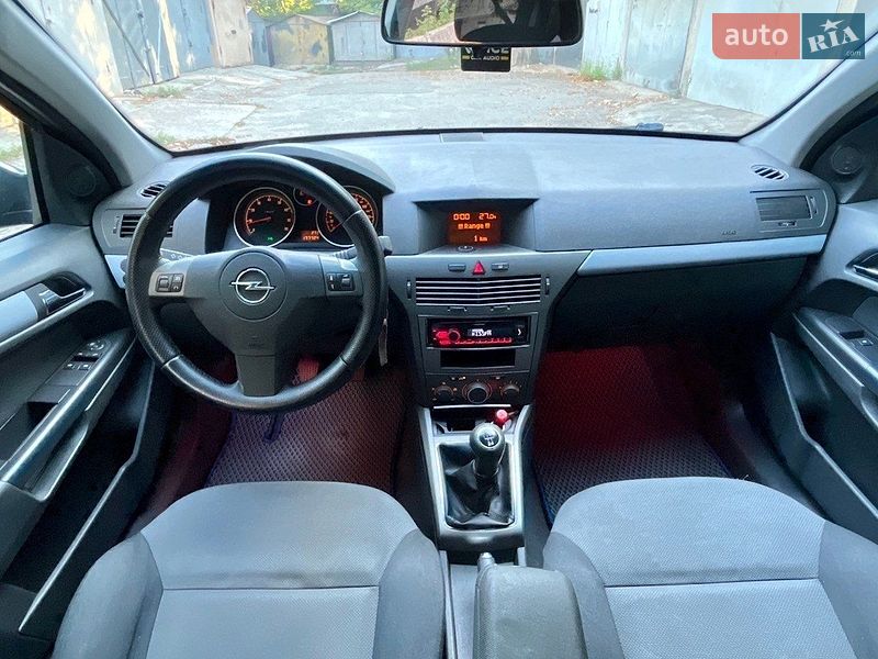 Универсал Opel Astra 2005 в Одессе