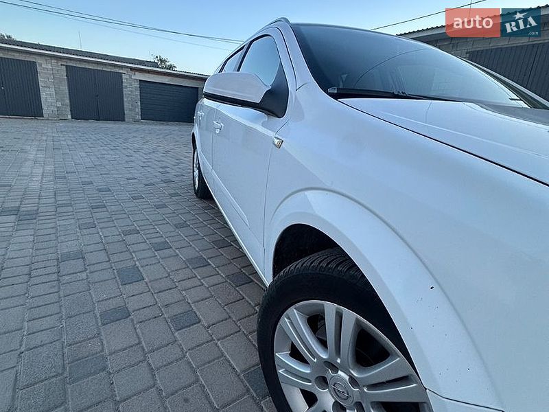 Універсал Opel Astra 2008 в Березному