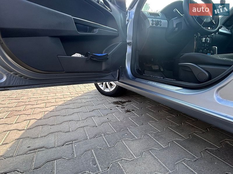 Универсал Opel Astra 2010 в Маньковке