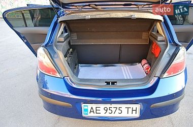 Хэтчбек Opel Astra 2008 в Кривом Роге