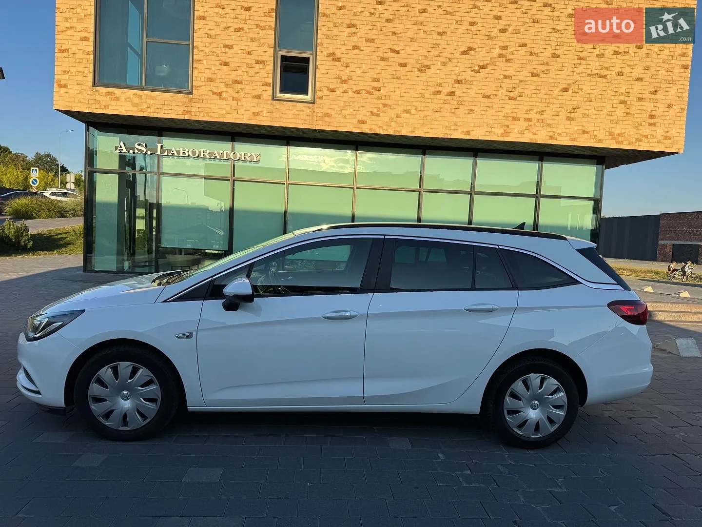 2018 Opel Astra - мініатюра 12